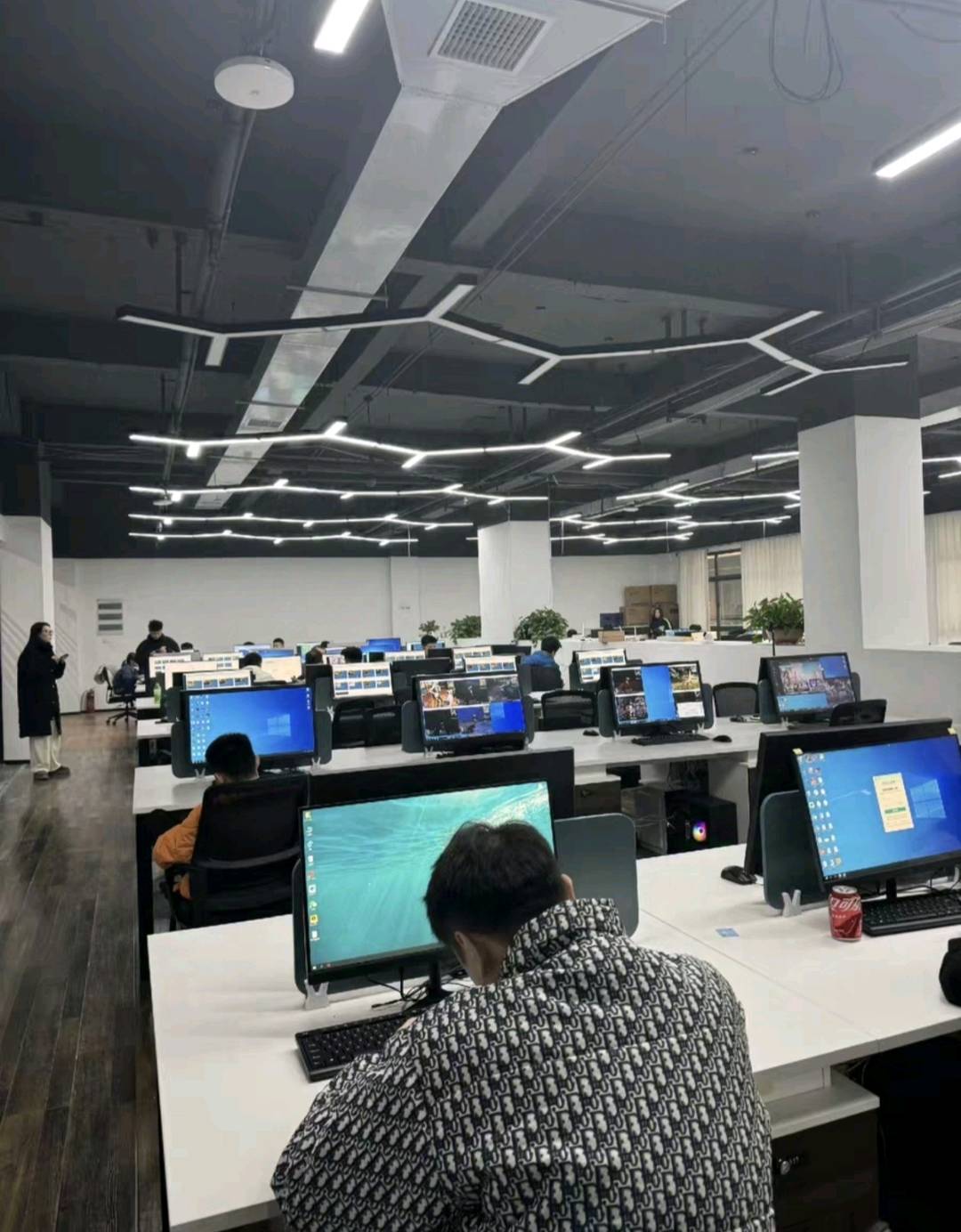 刘环AI游戏项目，单台电脑
