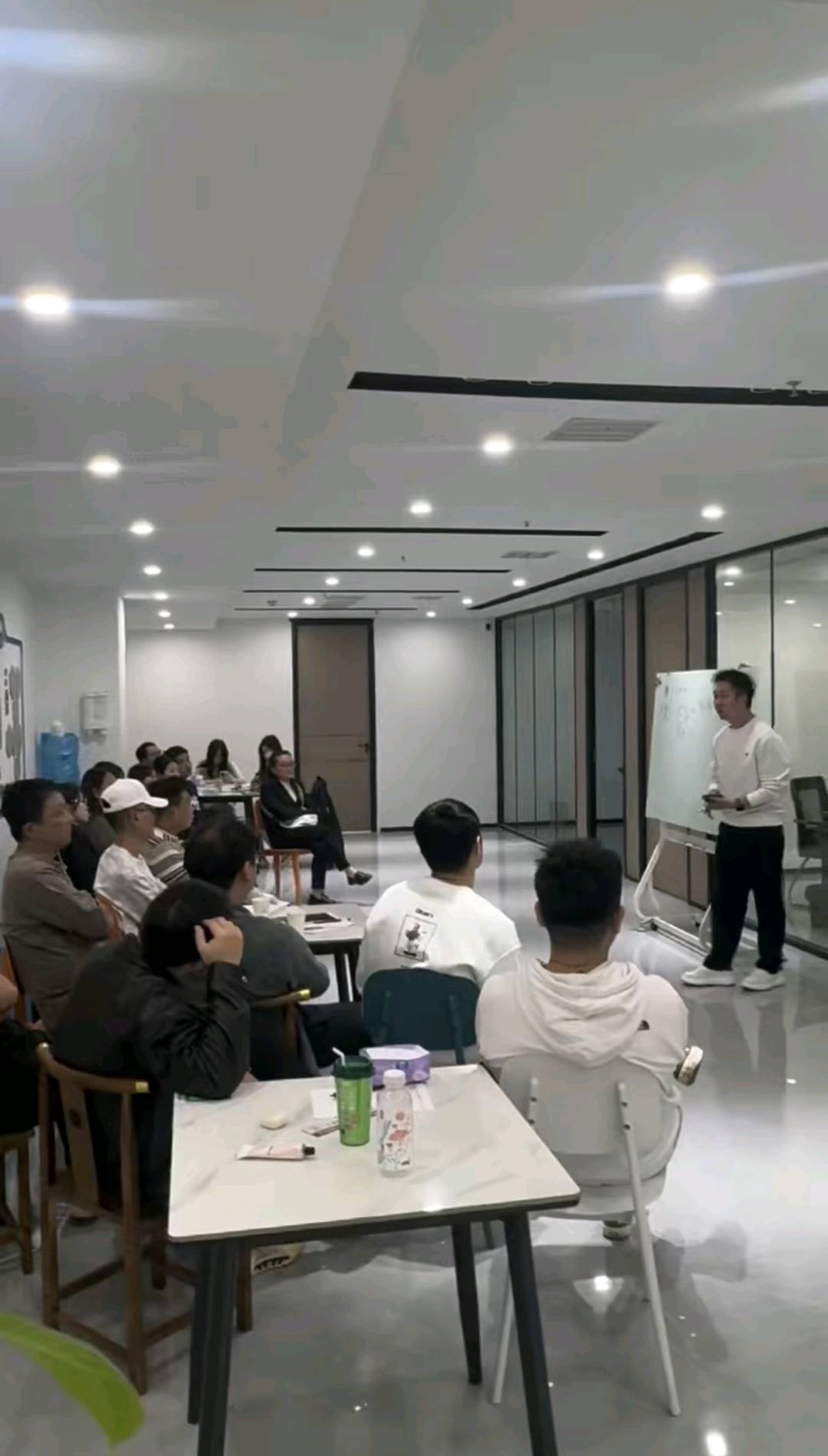 李先生找合伙人APP拉新工作室