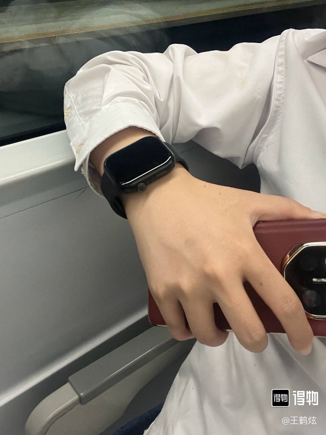 王女士其他供需得物起号搬砖项目：一对一陪跑指导，助力新手博主成长