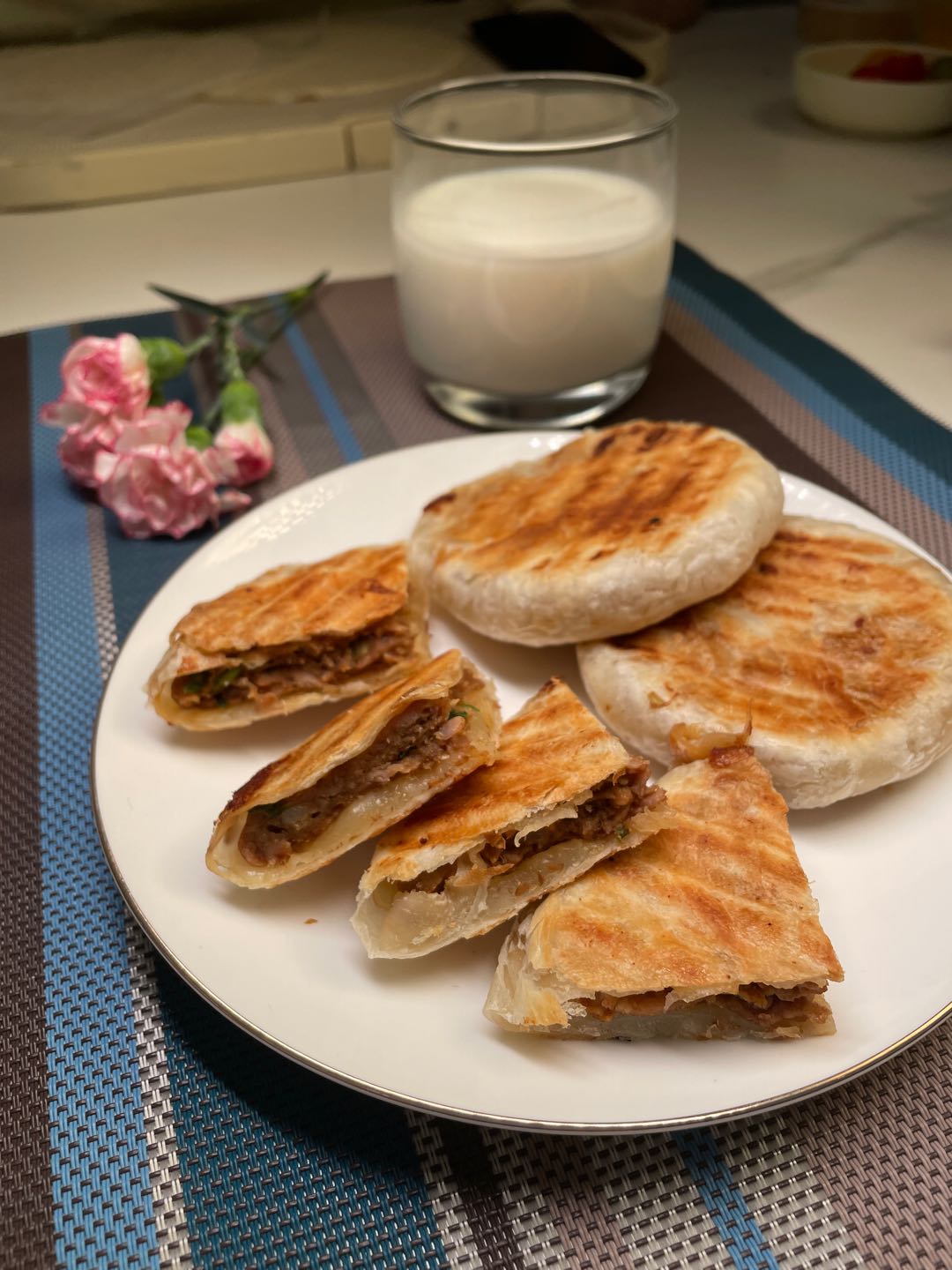 周鑫佰检优品提供0添加的手抓饼、馅饼、水饺贴牌和代工业务