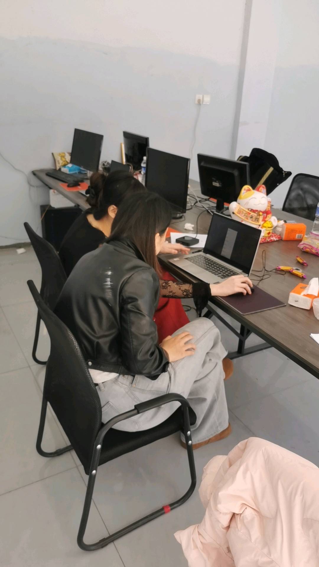 李女士找合伙人