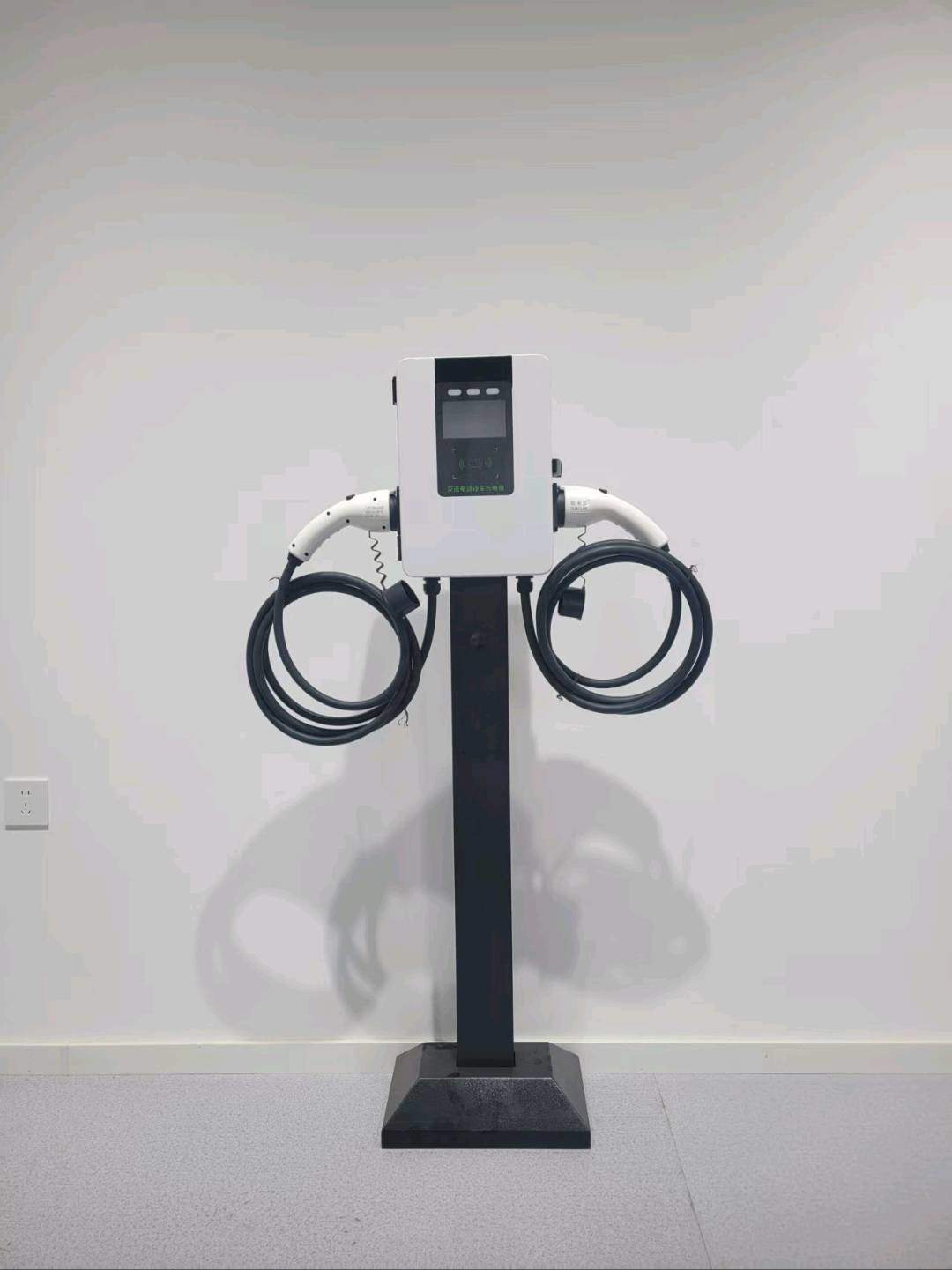 候晓洋新能源充电桩源头生产厂家