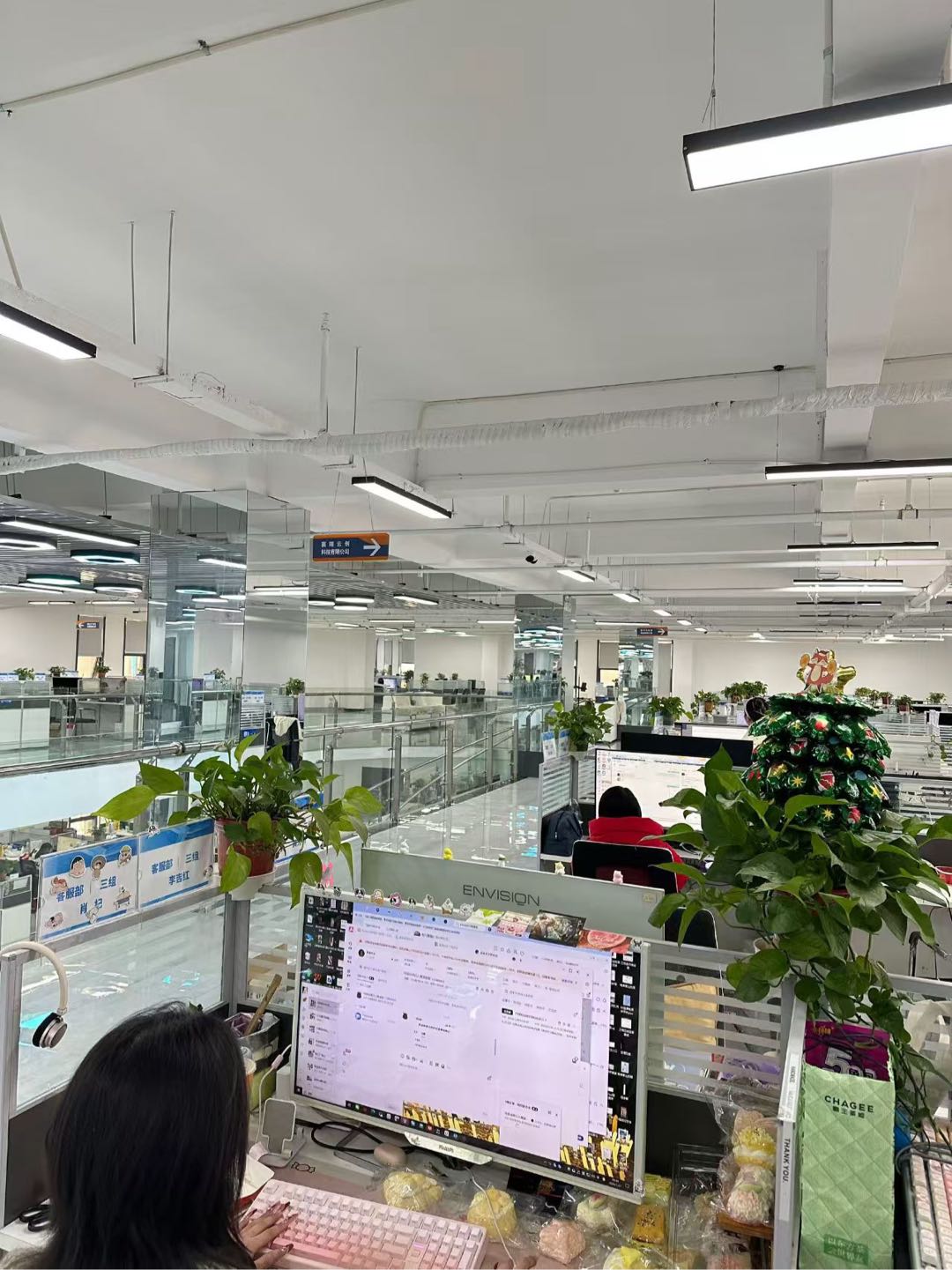 李女士找合伙人电商客服外包合作项目，专业团队对接，帮商家提升店铺转化率，月入*