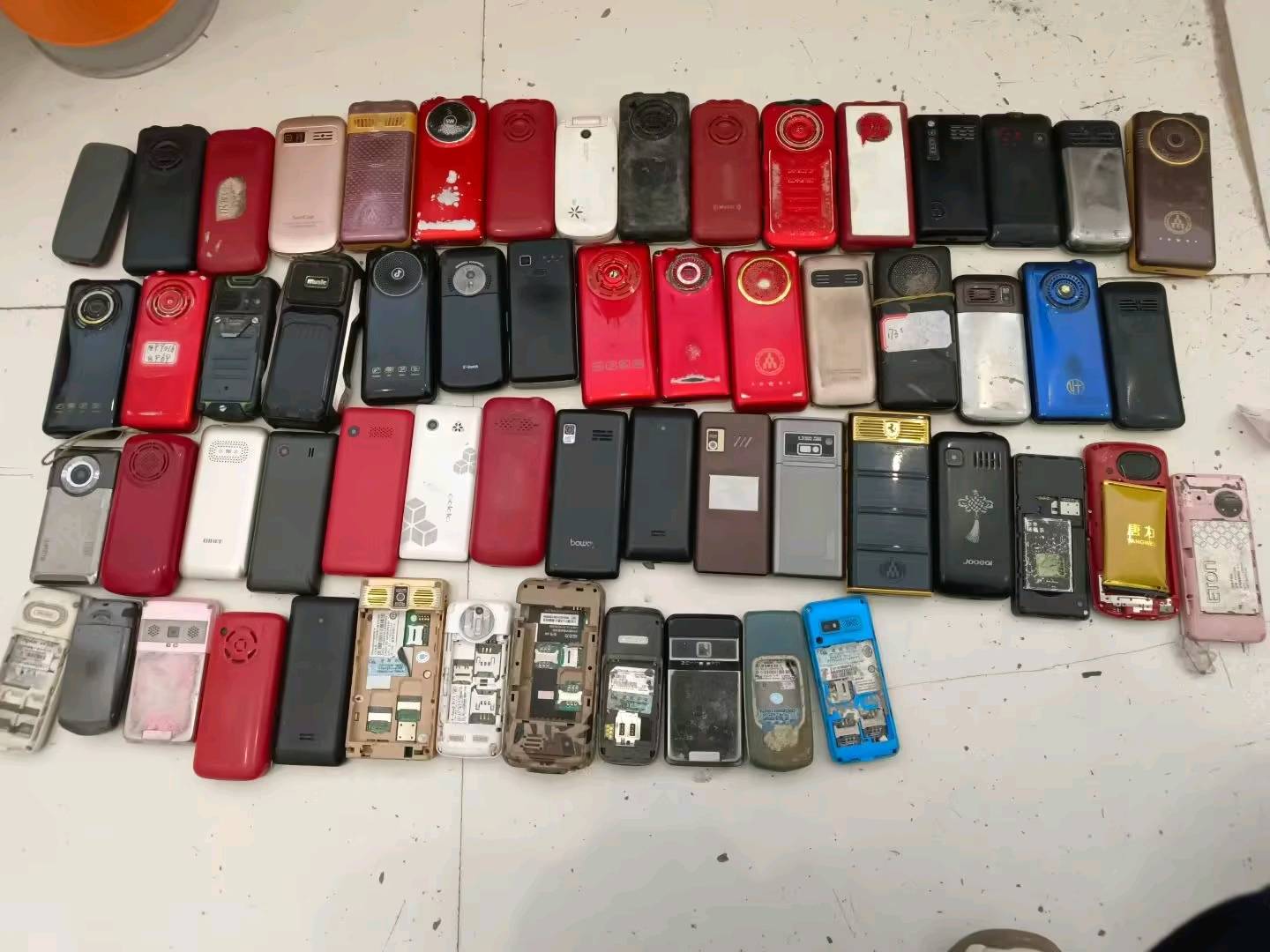 张先生其他供需报废手机高价回收