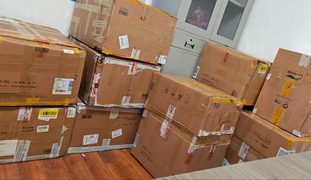 姜远坤找合伙人得物搬砖，得物货源，品牌供应，上手简单，小白可做