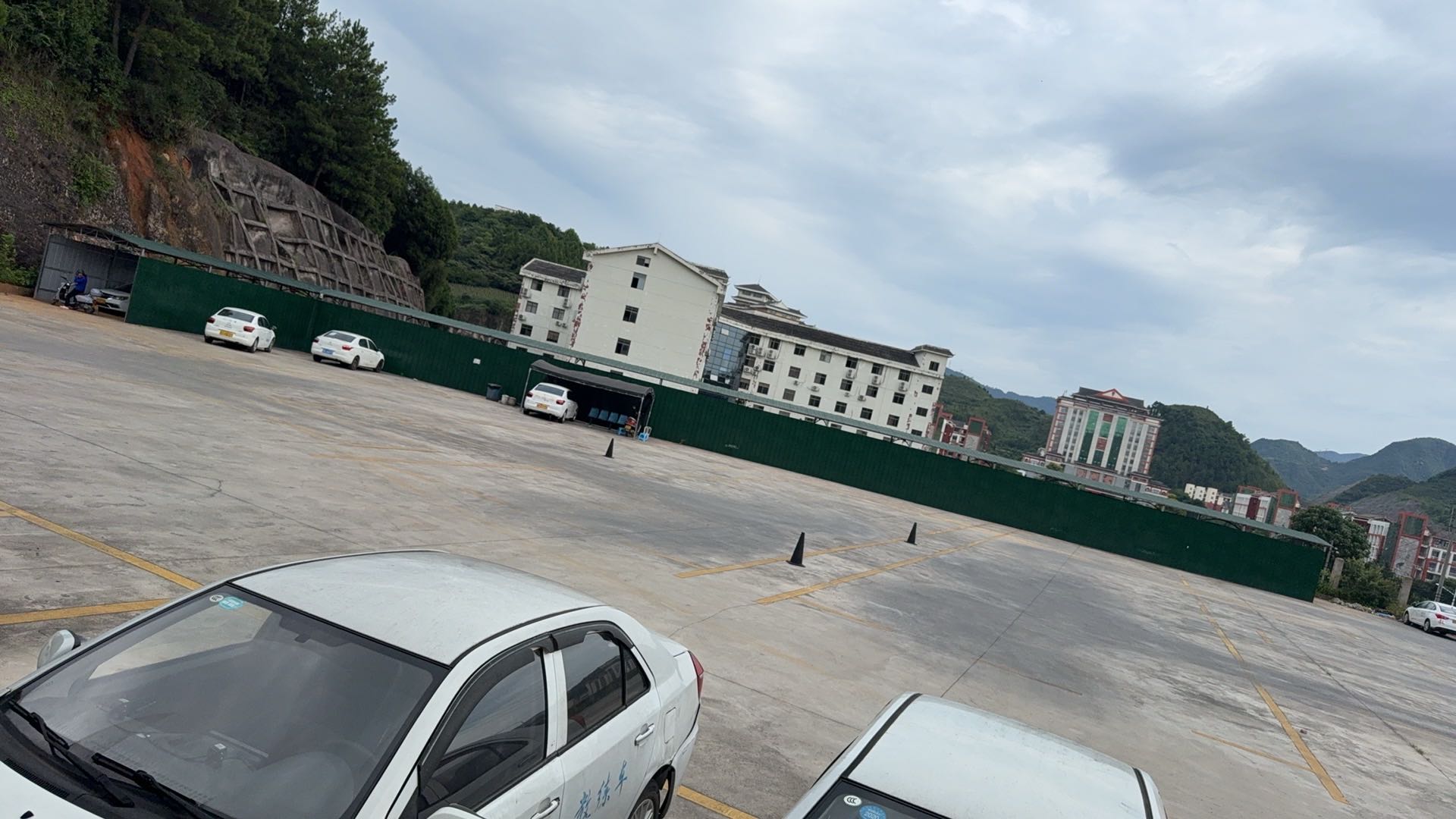 李发刚找合伙人贵州凯里驾校对外合作，诚招全国地推/网推团队、校园渠道，学员成交