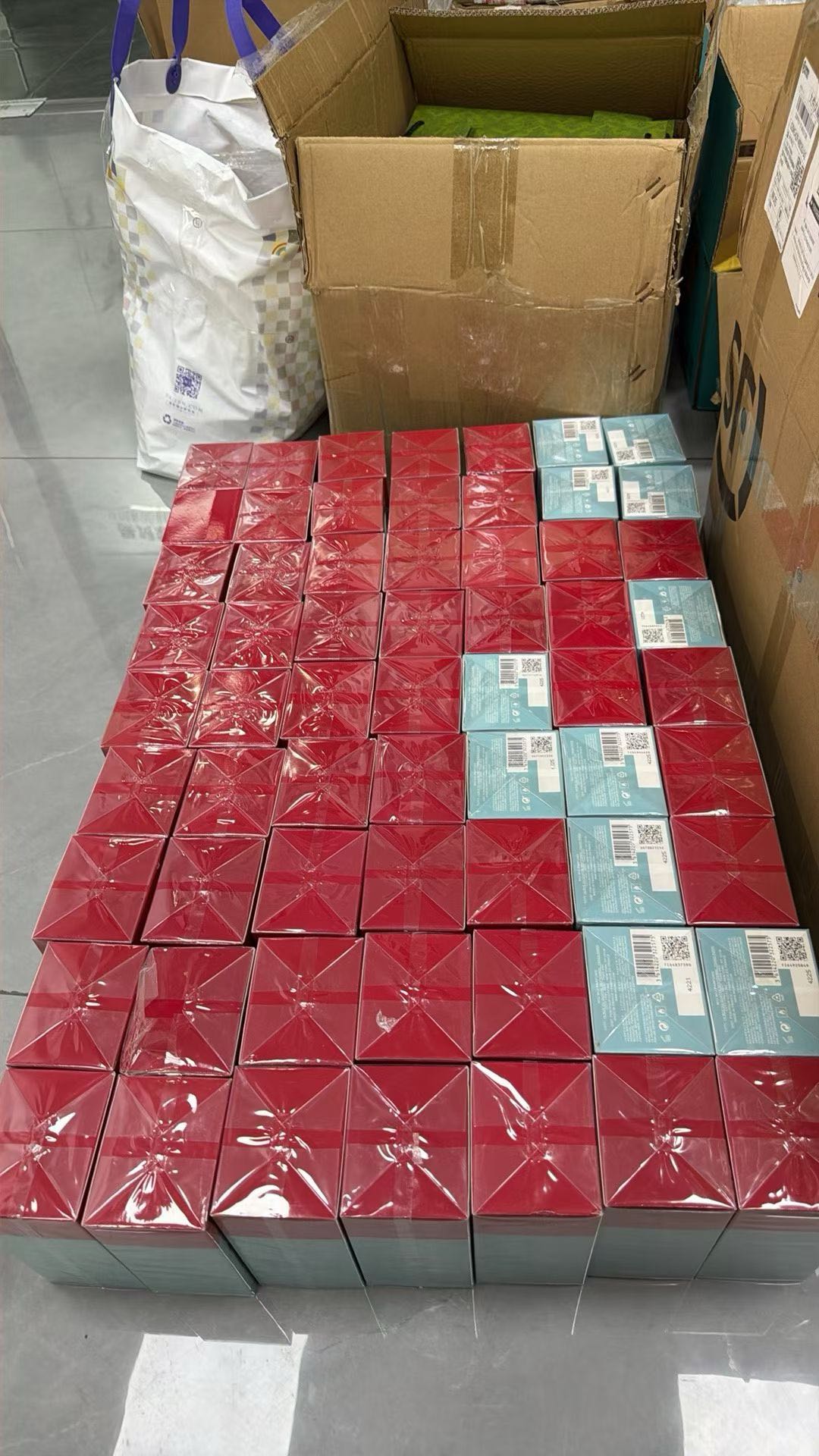 徐先生提供国内一线国际美妆货源，寻求实体店及得物个人卖家合作
