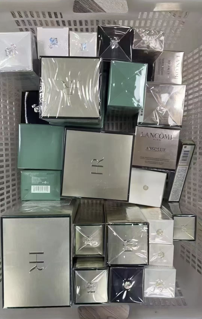 陈先生品牌货源寻求美妆品牌批发合作,提供1-5折一手货源,支持全渠道授权验货