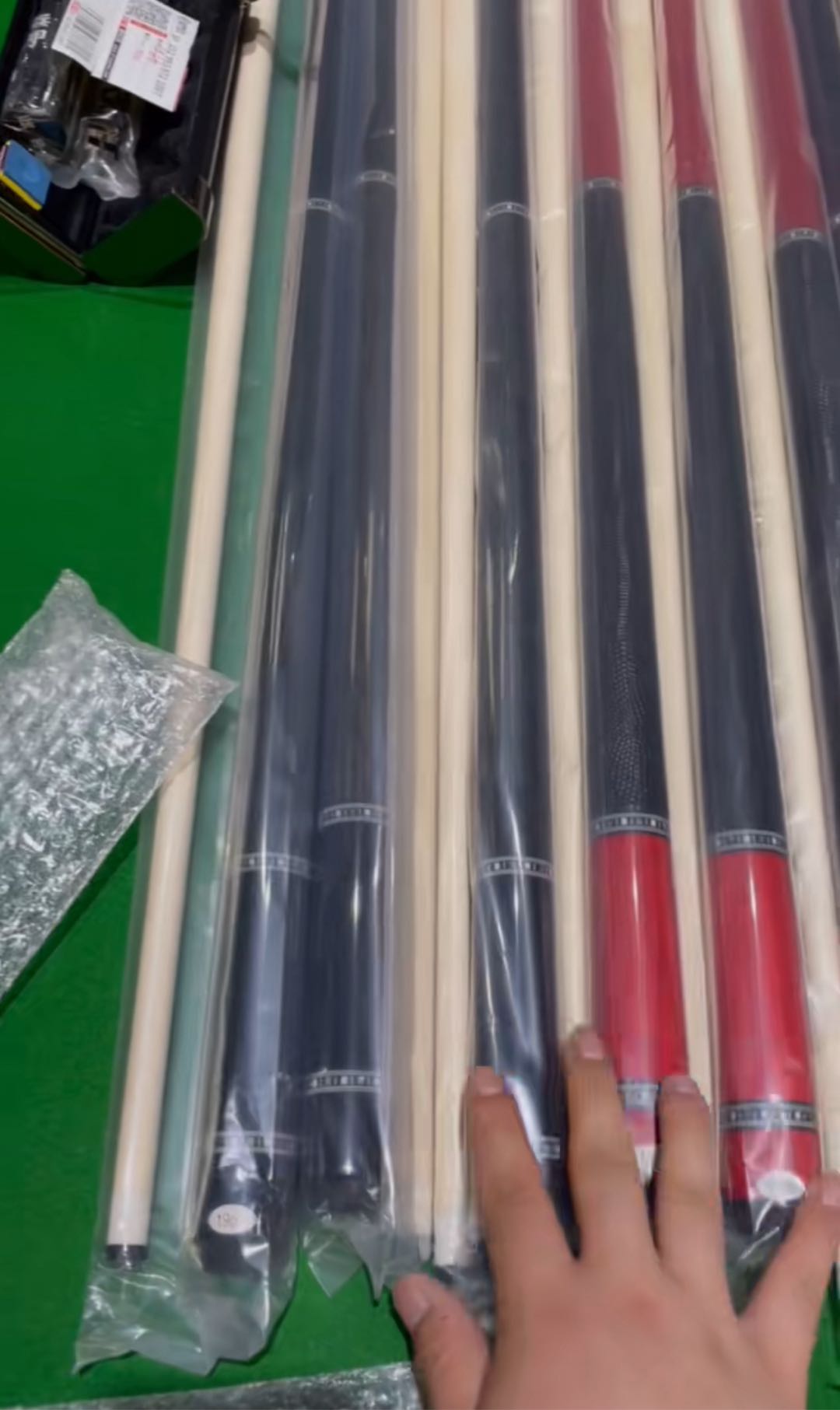 李豪杰品牌货源球杆供应链，拥有各大品牌球杆，二手杆货源 招代理