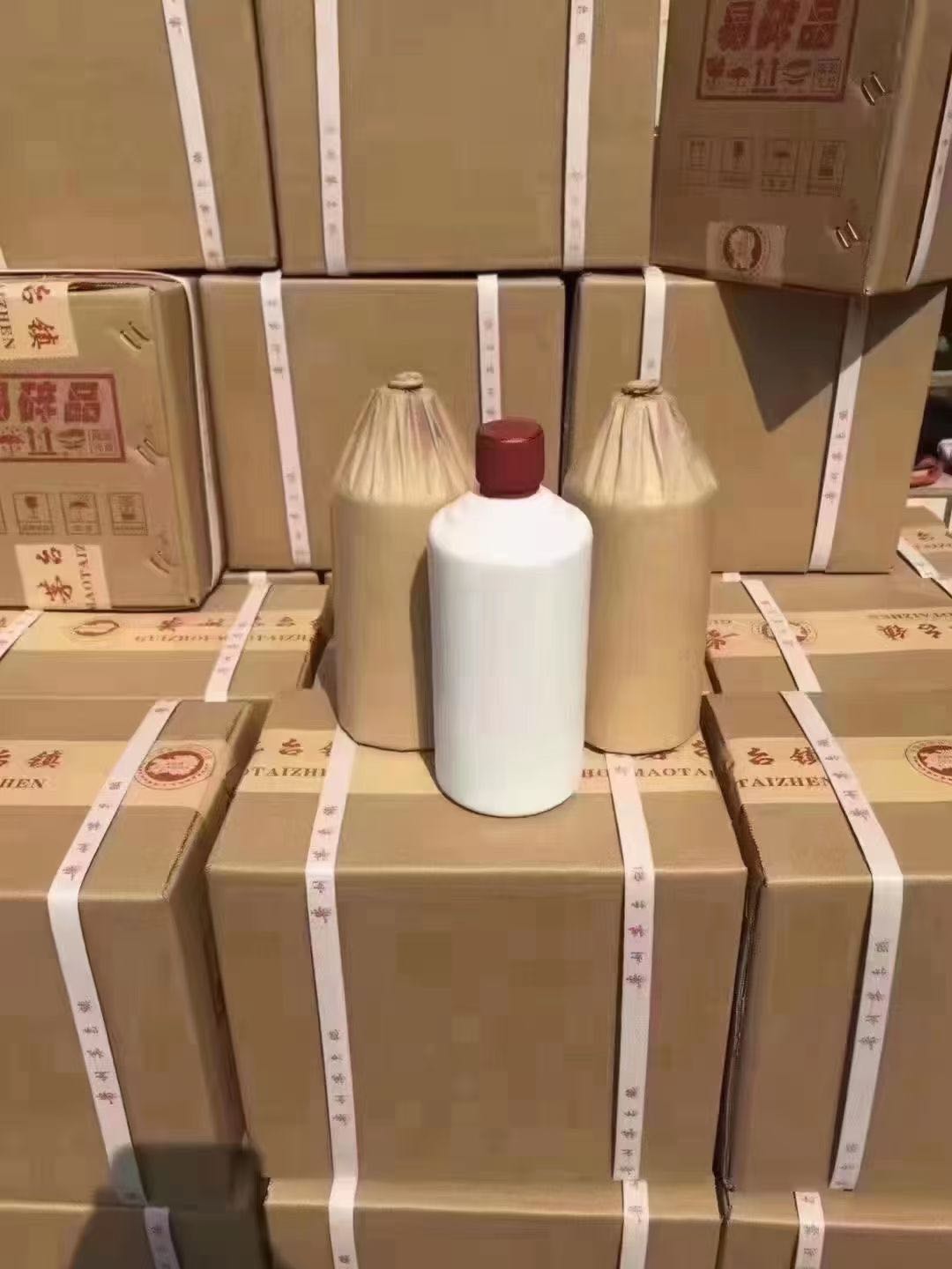 陈先生提供优质酱香白酒