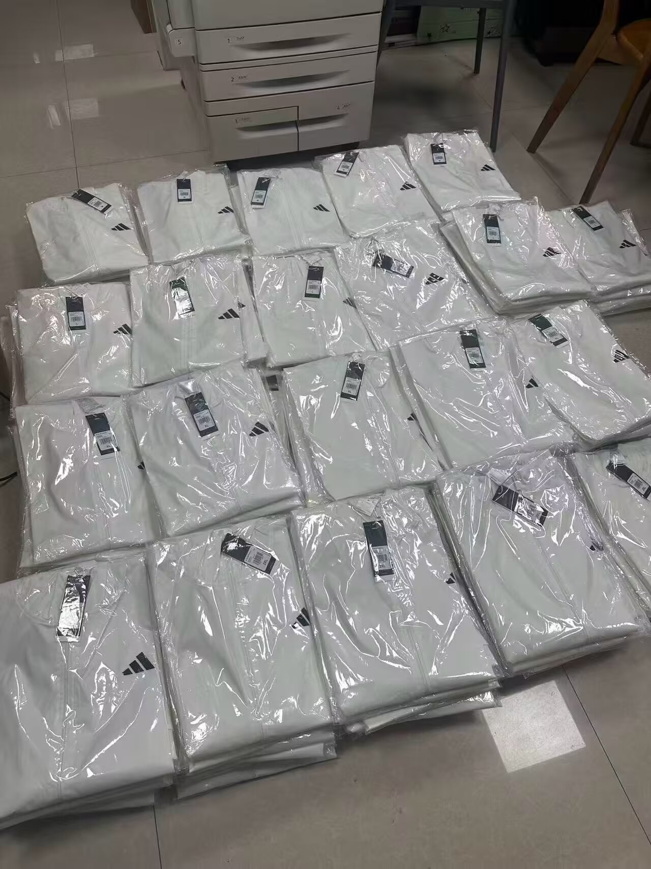 王先生提供得物平台私家车线报资源，寻求副业合作，月入稳定