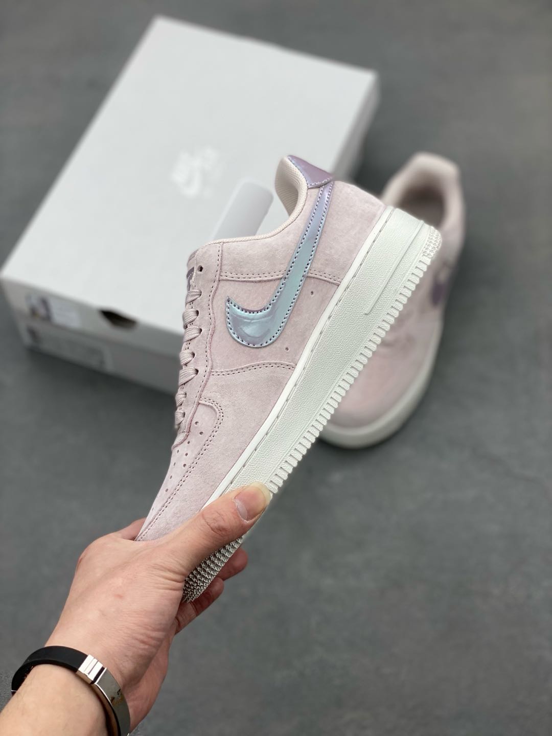 吴先生全品类供应链鞋子50左右 潮牌衣服30一件 莆田鞋自发 