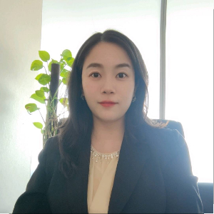 张女士