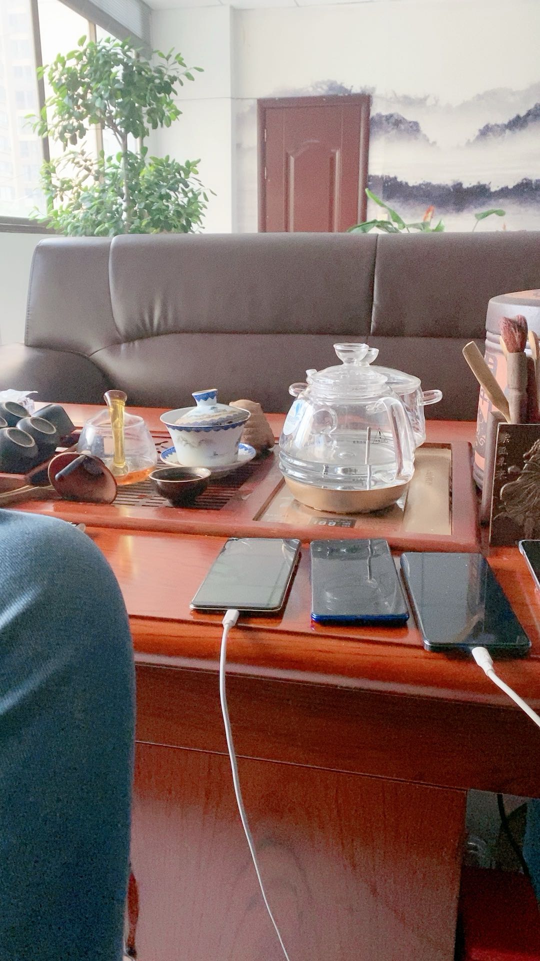 何先生其他供需一部手机0投，赚广告费+*各种商品+看剧赚+玩游戏赚一天*