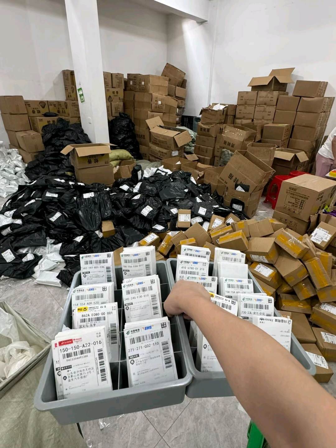 王鼎顺找合伙人拼多多网店一件代发免费合作工厂货
源，零基础可带