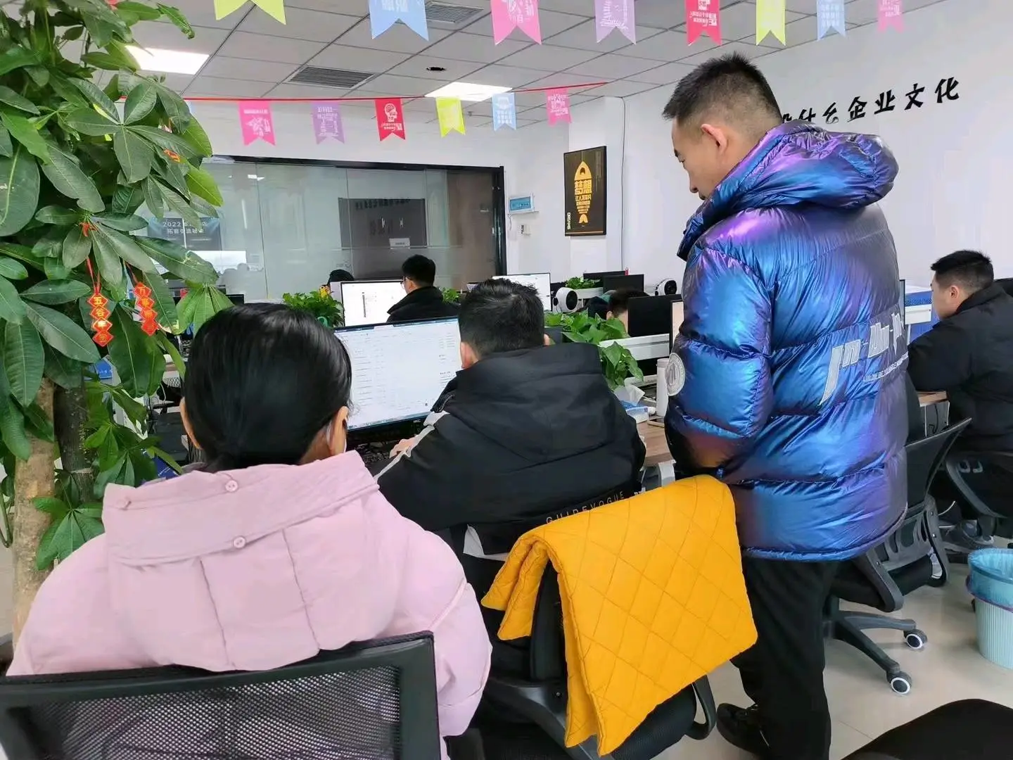 李先生乙方信息