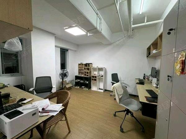 胡先生找合伙人手机电脑红利项目，全新开服，不掉装备强制和平无pk