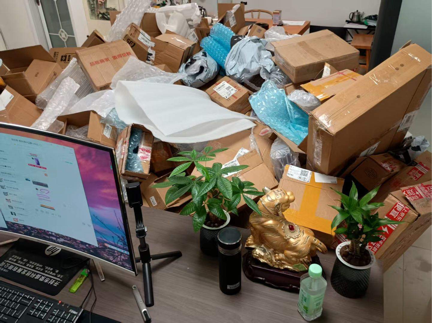 张桂枝数码回收合伙人