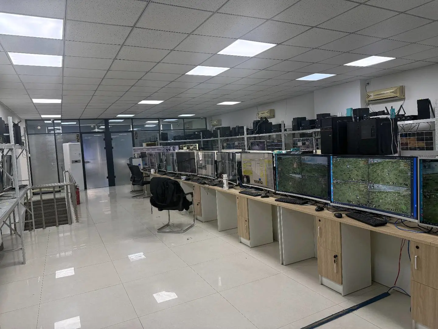 张磊找合伙人*全新游戏打金搬砖项目,项目稳定无任何套路。