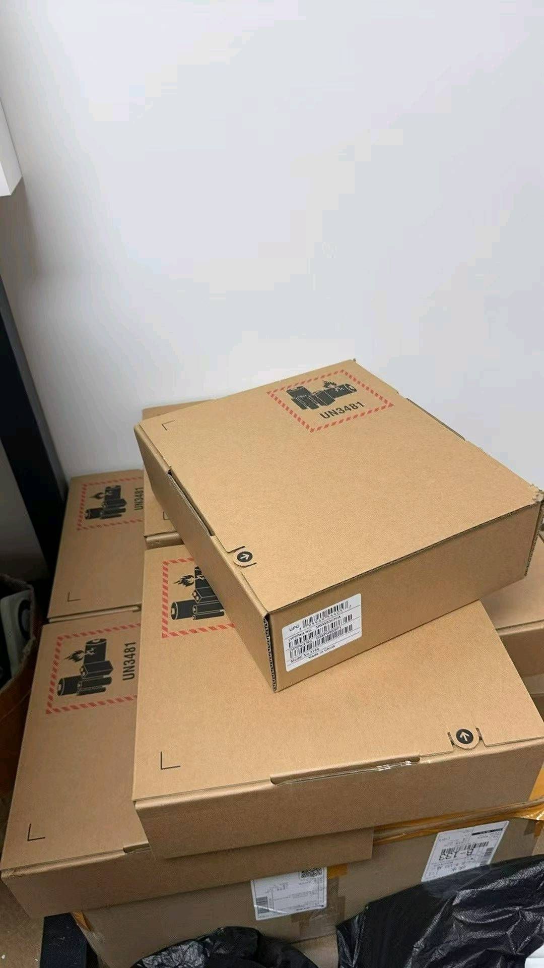 徐先生合作代理，我供原装配件耳机代发，寻有闲鱼号带本金合伙人，日单1-3单