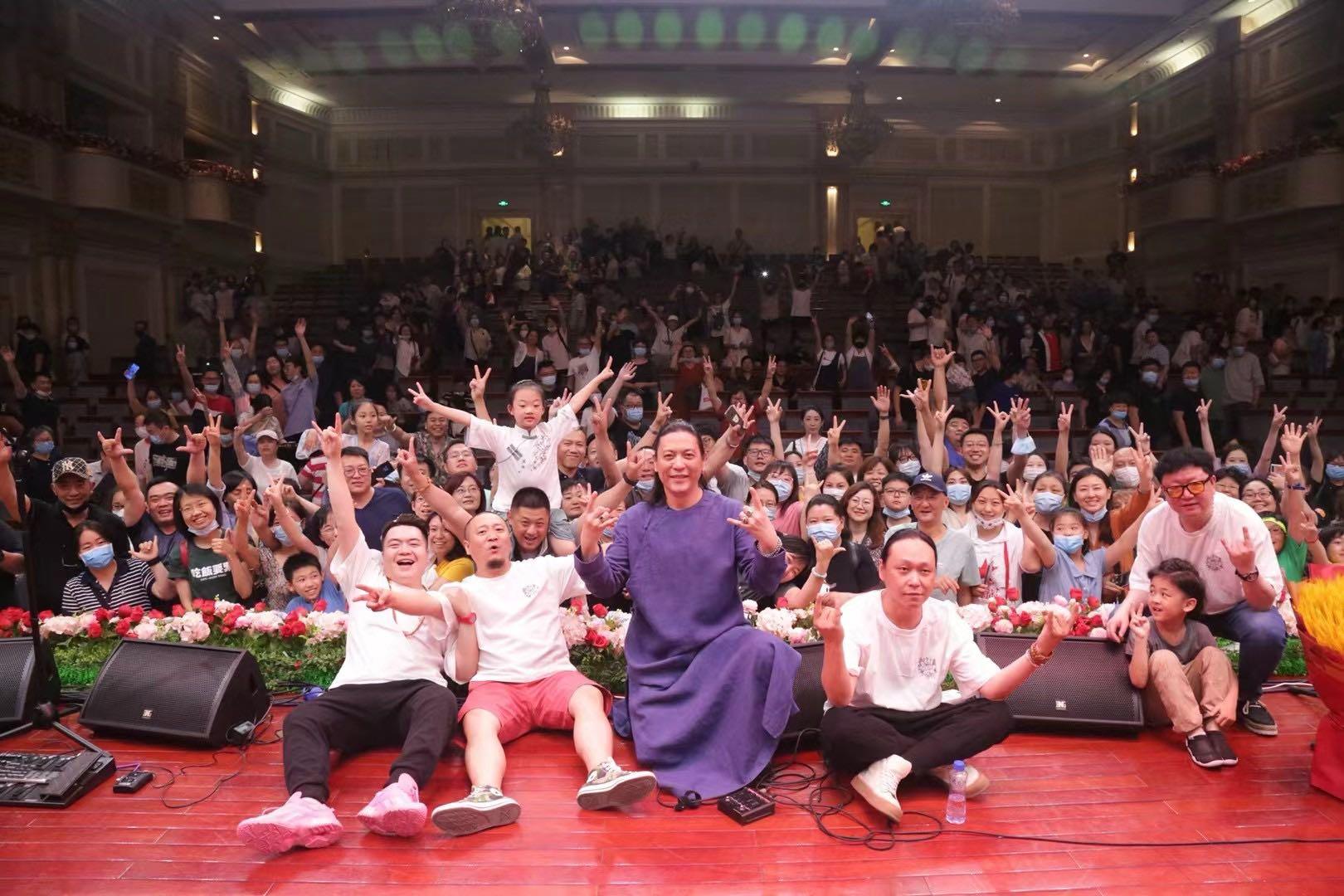 孙女士张艺谋导演合作演员 李亮节摇滚大鼓