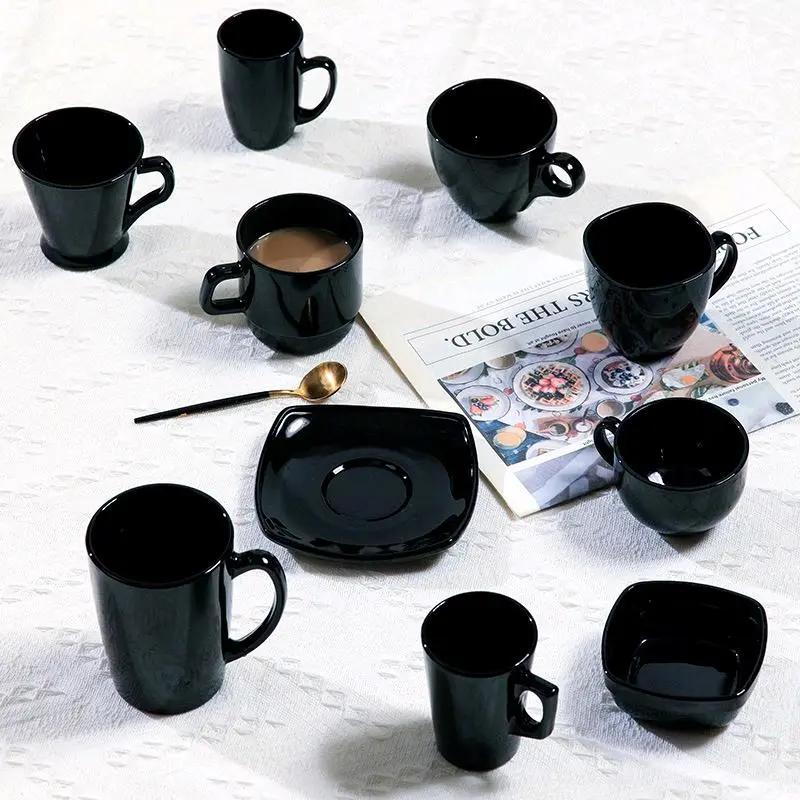 刘鹏飞品牌货源玻璃制品源头厂家各种花瓶,口杯酒杯,欢迎咨询