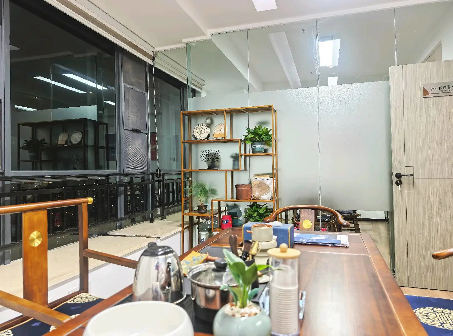 王先生推广团队昆明 有带单员6-8人,每天15个*打底,缺拉新项目靠谱渠道