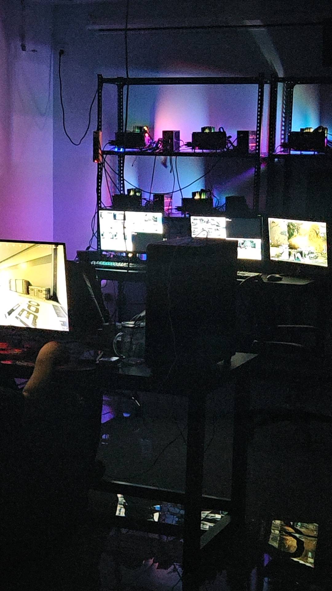 刘先生诚邀合伙人共建游戏工作室，投资保障本金稳健增长 目前有家300平的场地