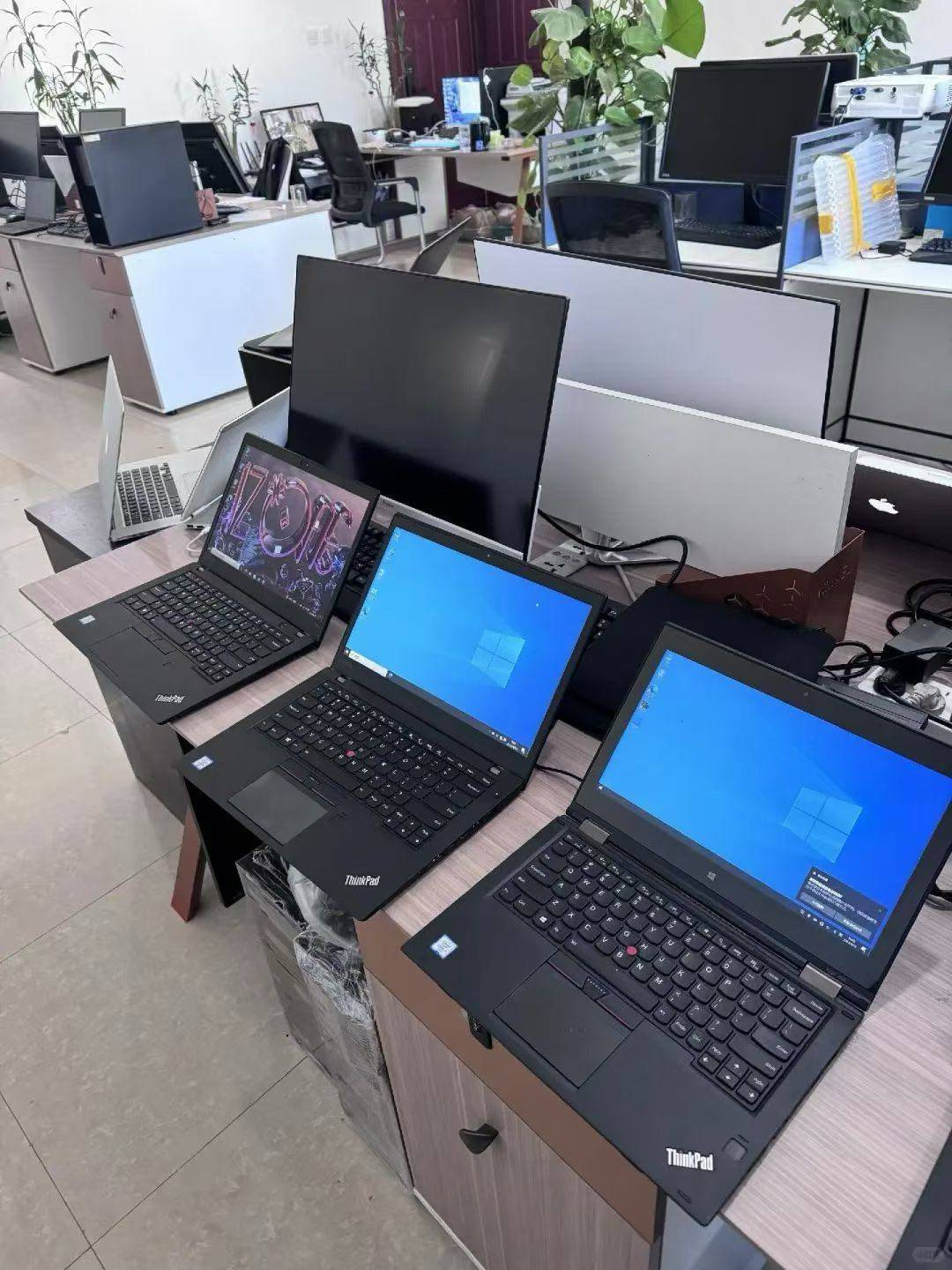 赵先生全国企业电脑租赁月结服务，45元/月起免押金随租随还