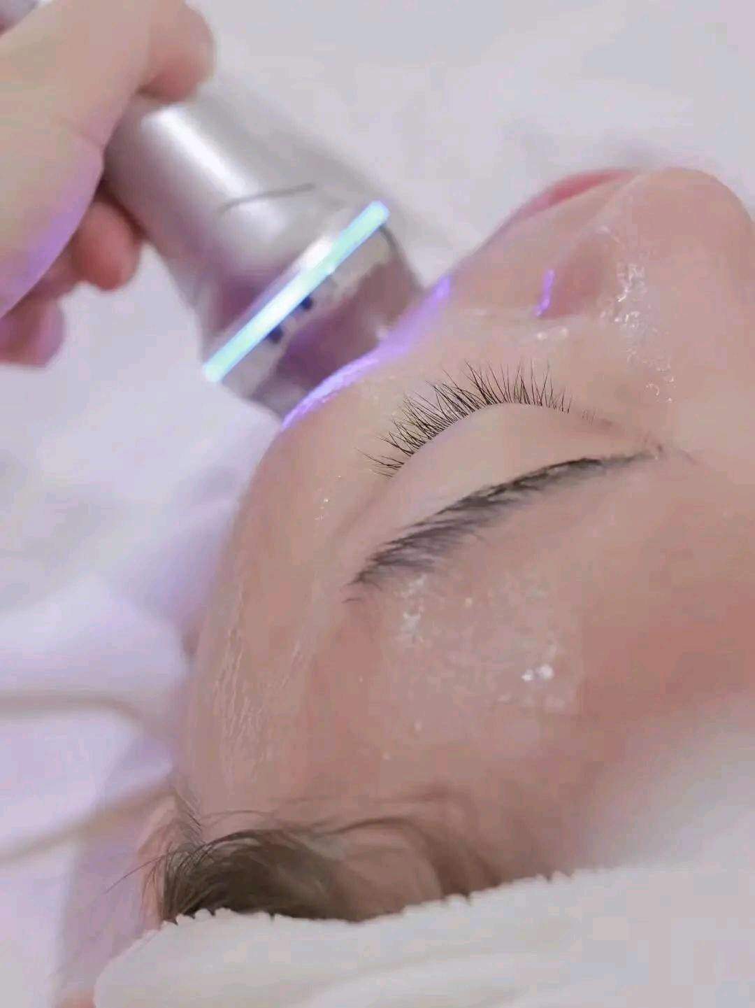 陈女士找合伙人专业美容培训师 寻找小红书运营伙伴