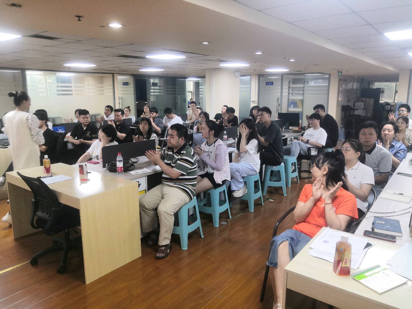 陈先生推广团队1000名人力资源团队