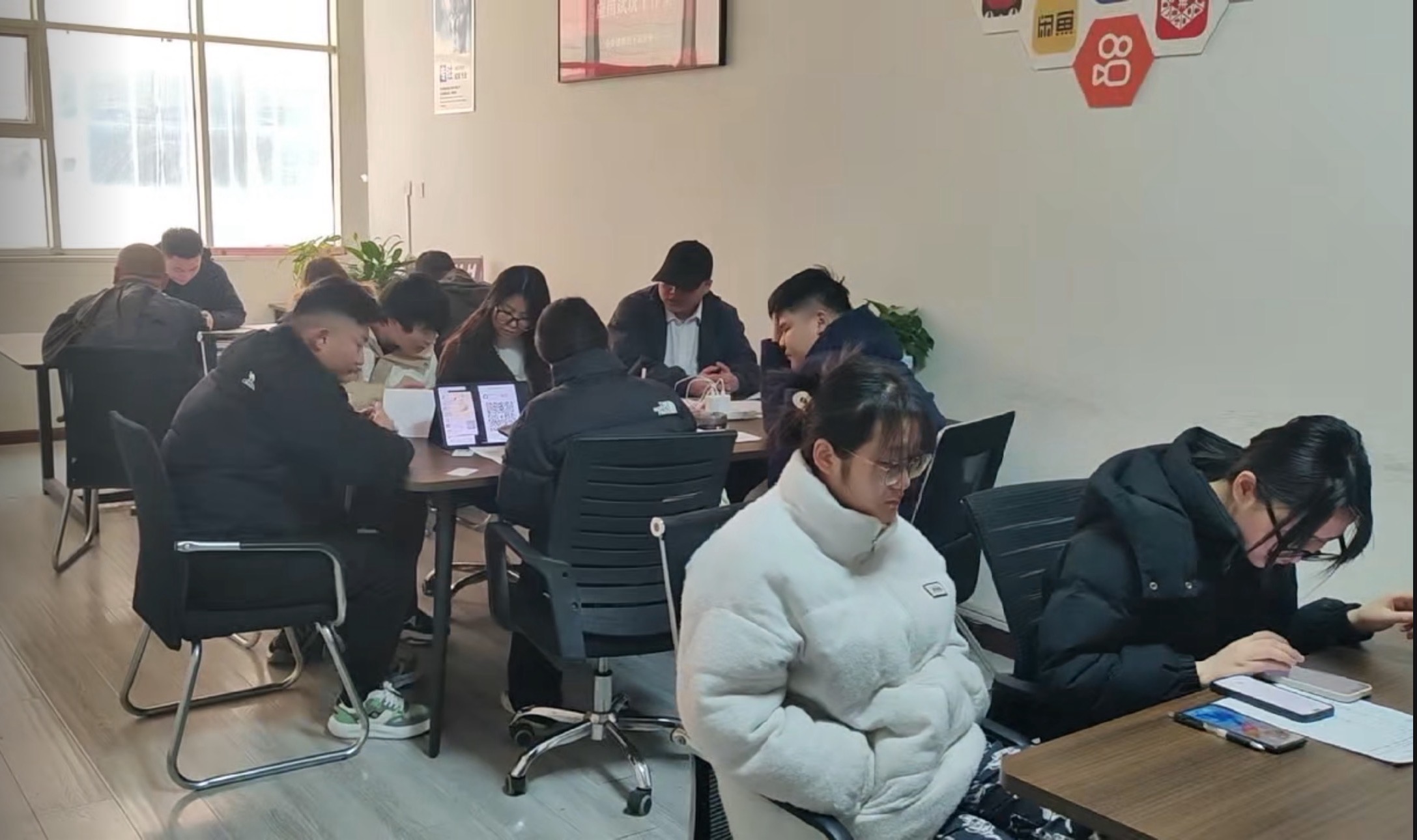 薛先生找合伙人