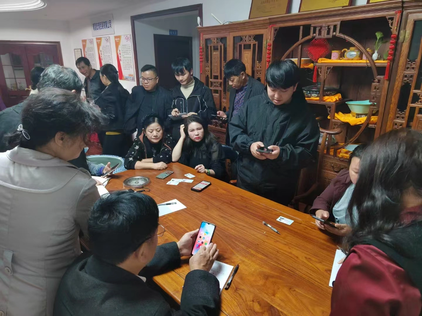 李先生380+app拉新官方对接渠道,低门槛,全程工作室代运营陪跑落地日结