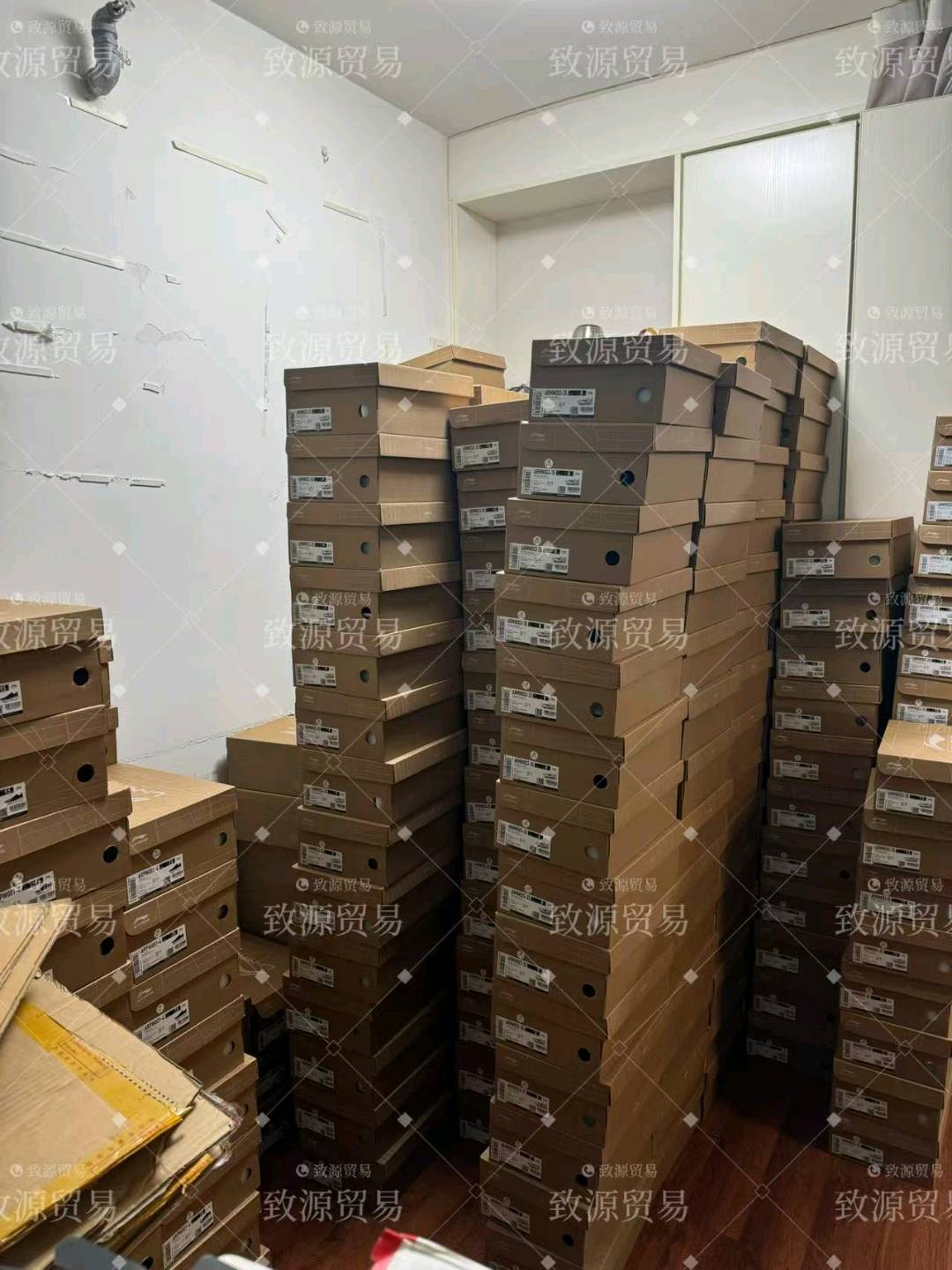 王科铄品牌货源得物搬砖国现一手货源包教学,有线下工作室可签合同包瑕疵售后运费