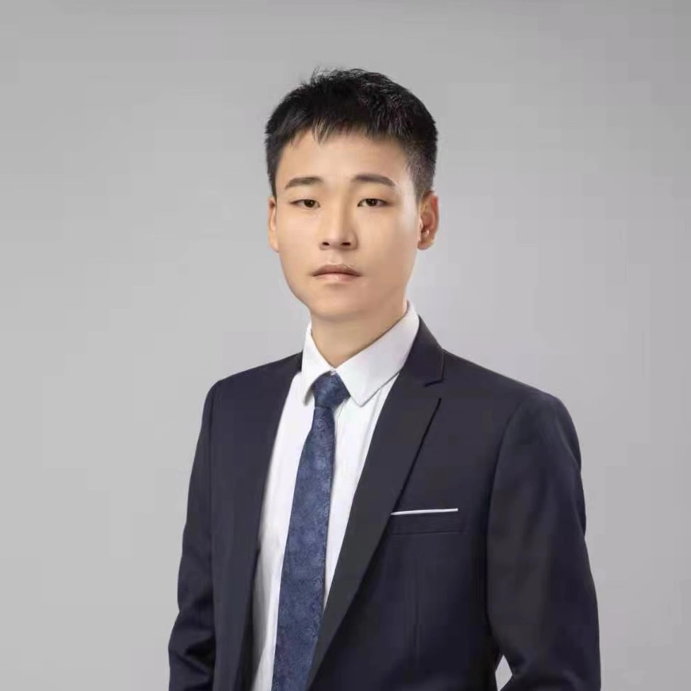 李子龙