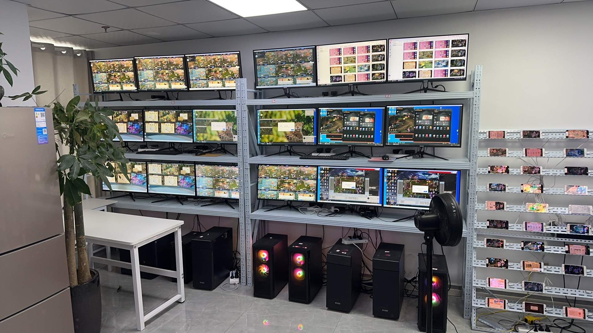 陈女士找合伙人游戏搬砖找几个实在兄弟！一起赚钱，我做8年了，提供全程扶持！