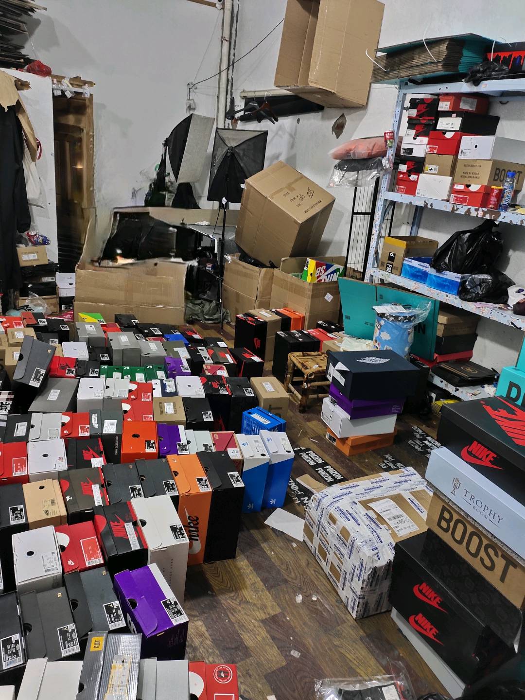 吴其彬品牌货源