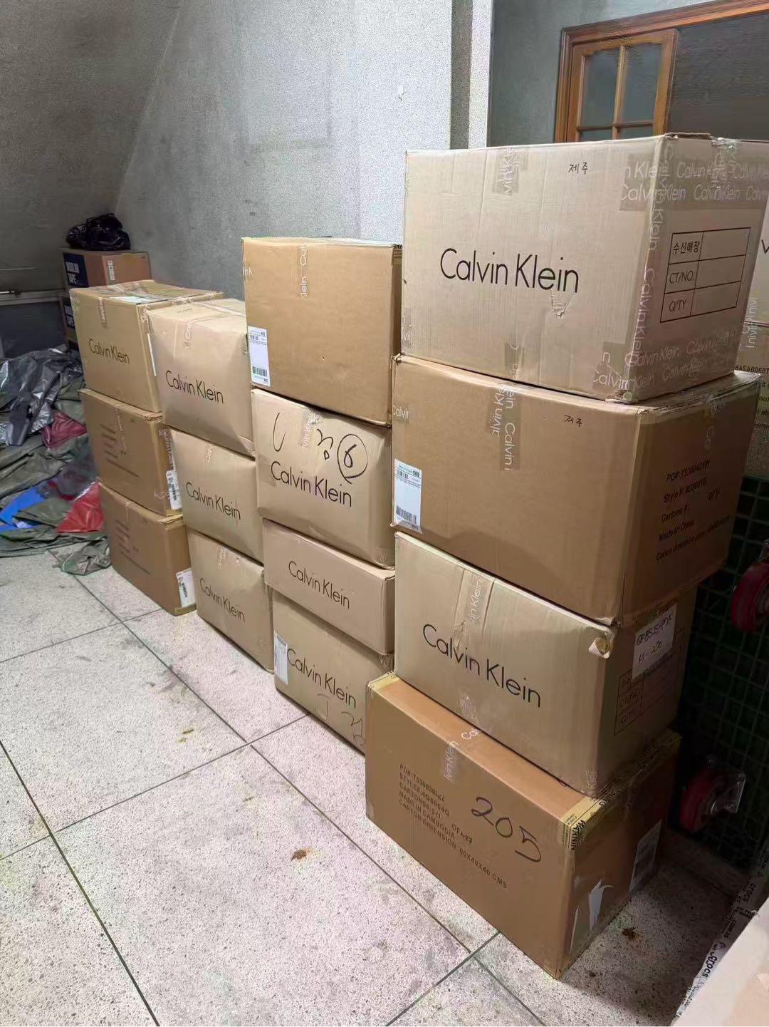 王博得物搬砖一手货源