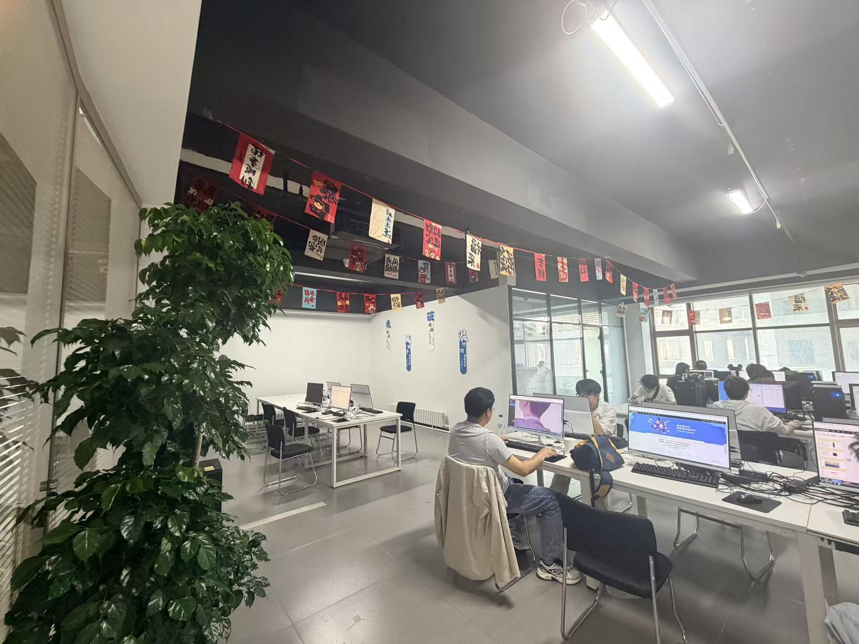王军睿场地活动提供场地找项目，有合适的都可以聊一聊，