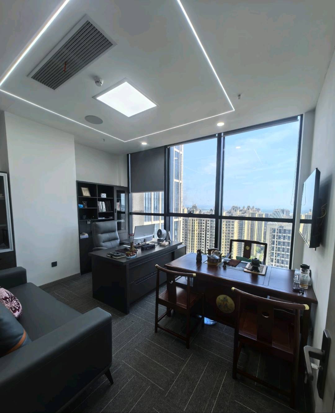 陈先生找合伙人*新服打米游戏禁止pk不掉装备和平模式，长期稳定无任何套路。