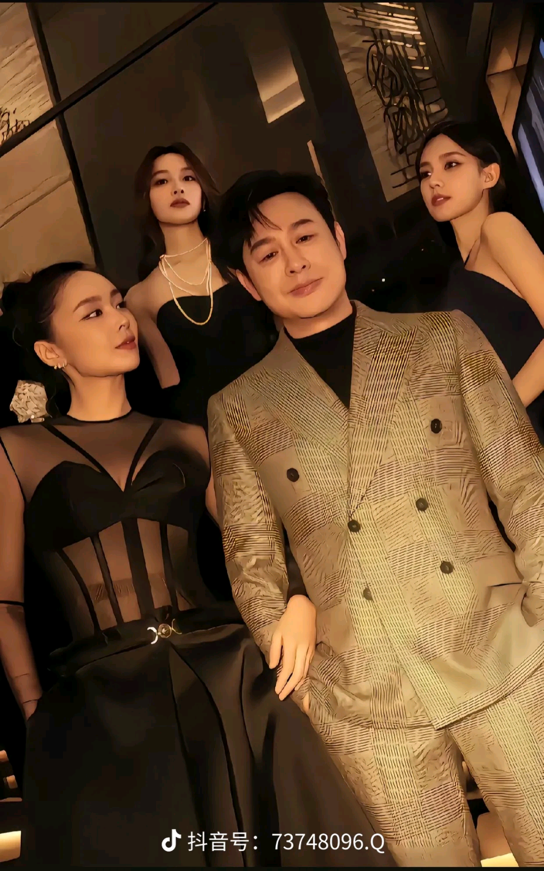 黎金宁其他供需拉新六年老工作室带新人，单人产值*