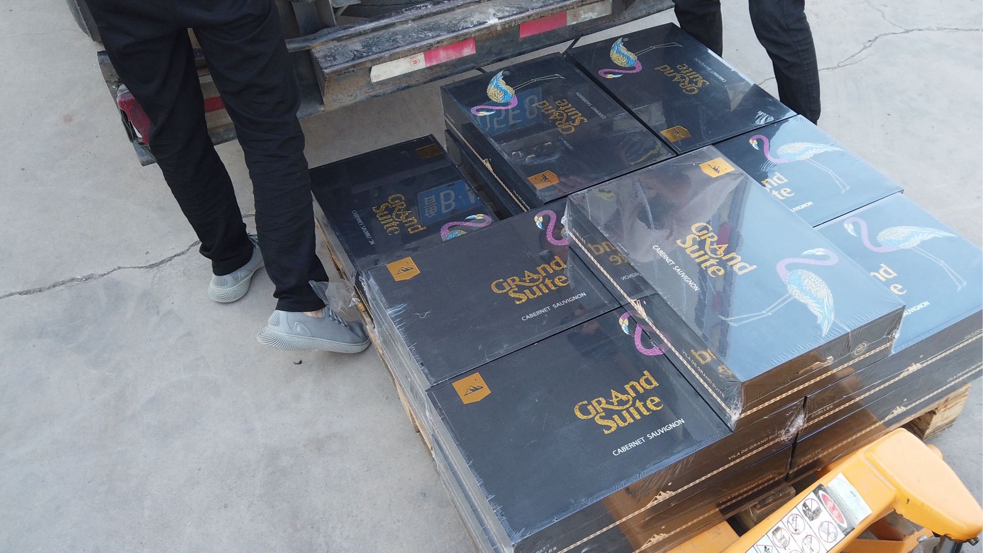 杨女士品牌货源进口红酒一件代发，快速，稳定，现结