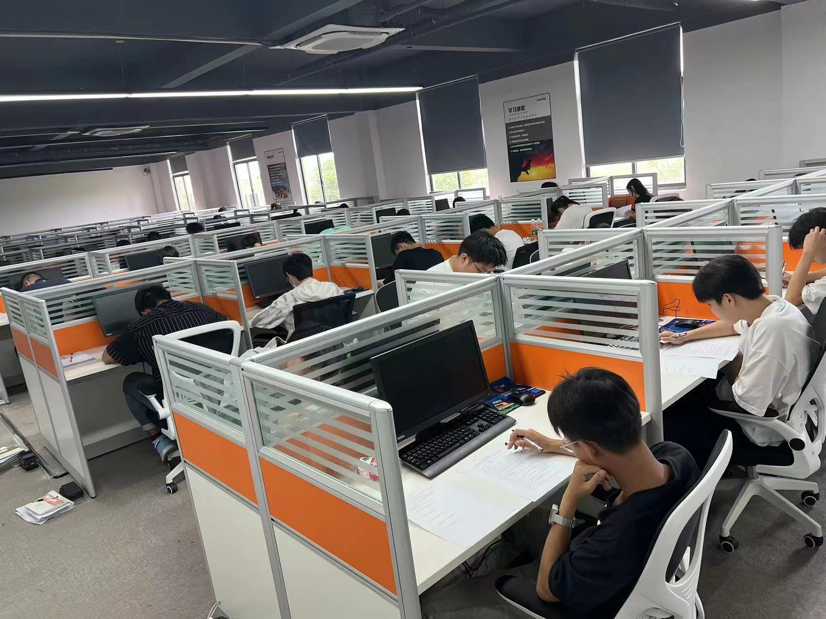 李先生自有员工40+ 寻找项目