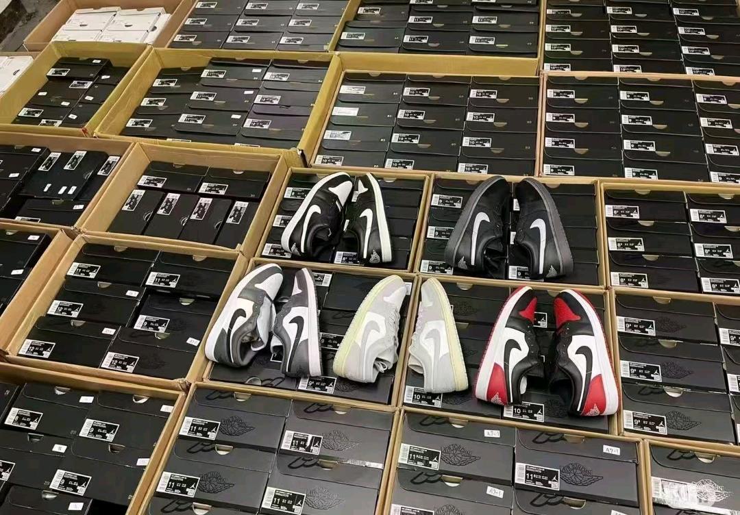 董金玉得物搬砖