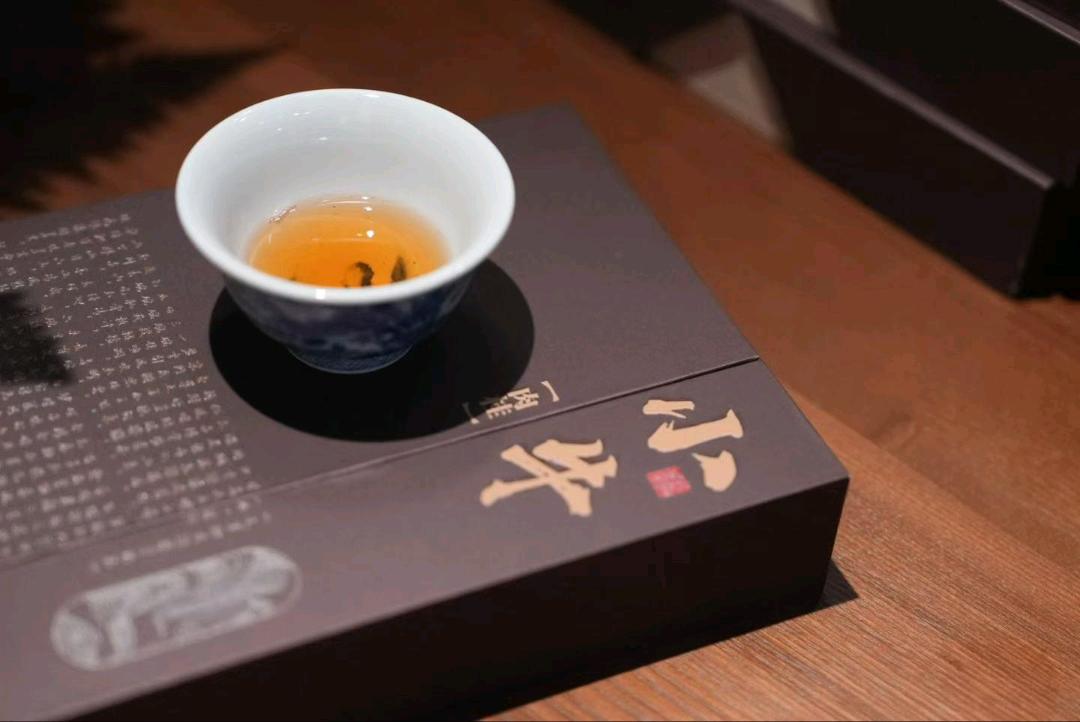 郑兴晨品牌货源一手茶农，寻找代理，0成本，0投入，高回报。